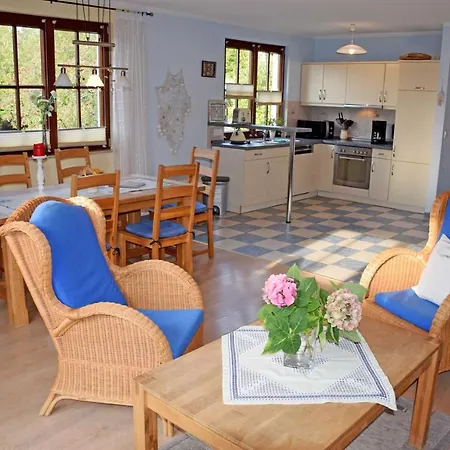 Ferienreethaus Mit Kamin Und Sauna 아파트 *