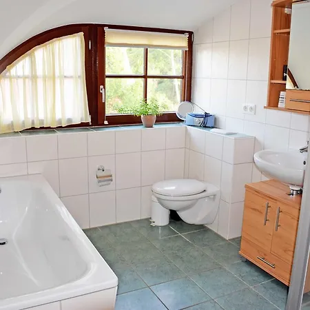 Ferienreethaus Mit Kamin Und Sauna 아파트 *